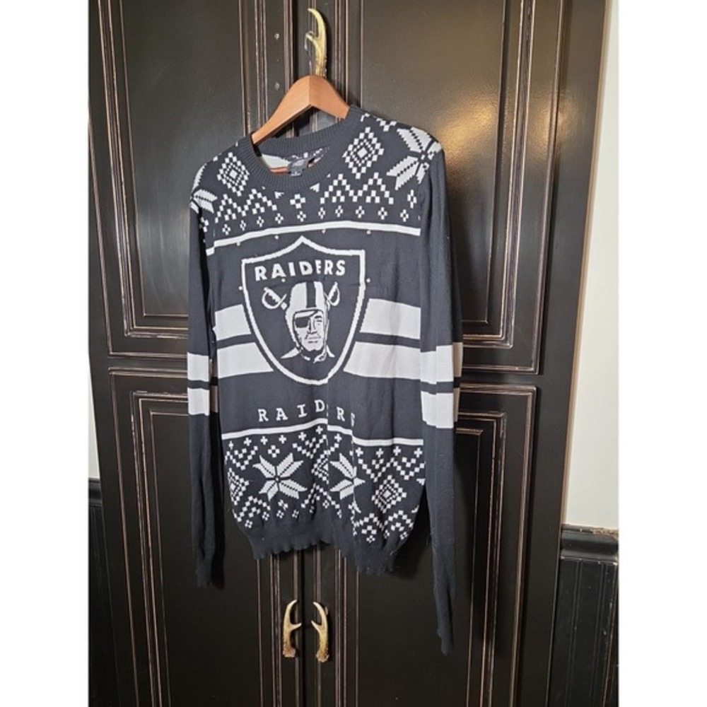 Raiders‎ Sz M,sweater,NFL Apparel,rhinestone